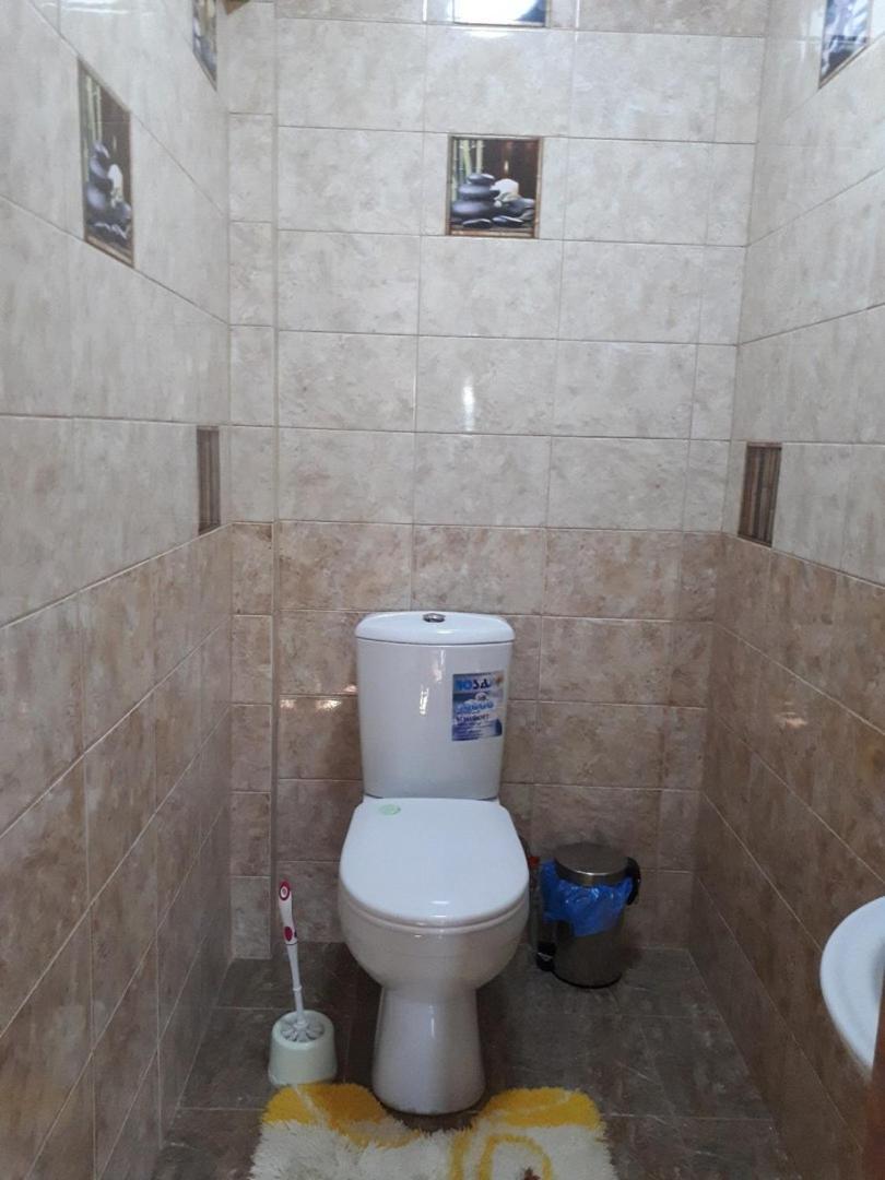 Apartments On Mustafa Ozturk Алма Ата Екстериор снимка
