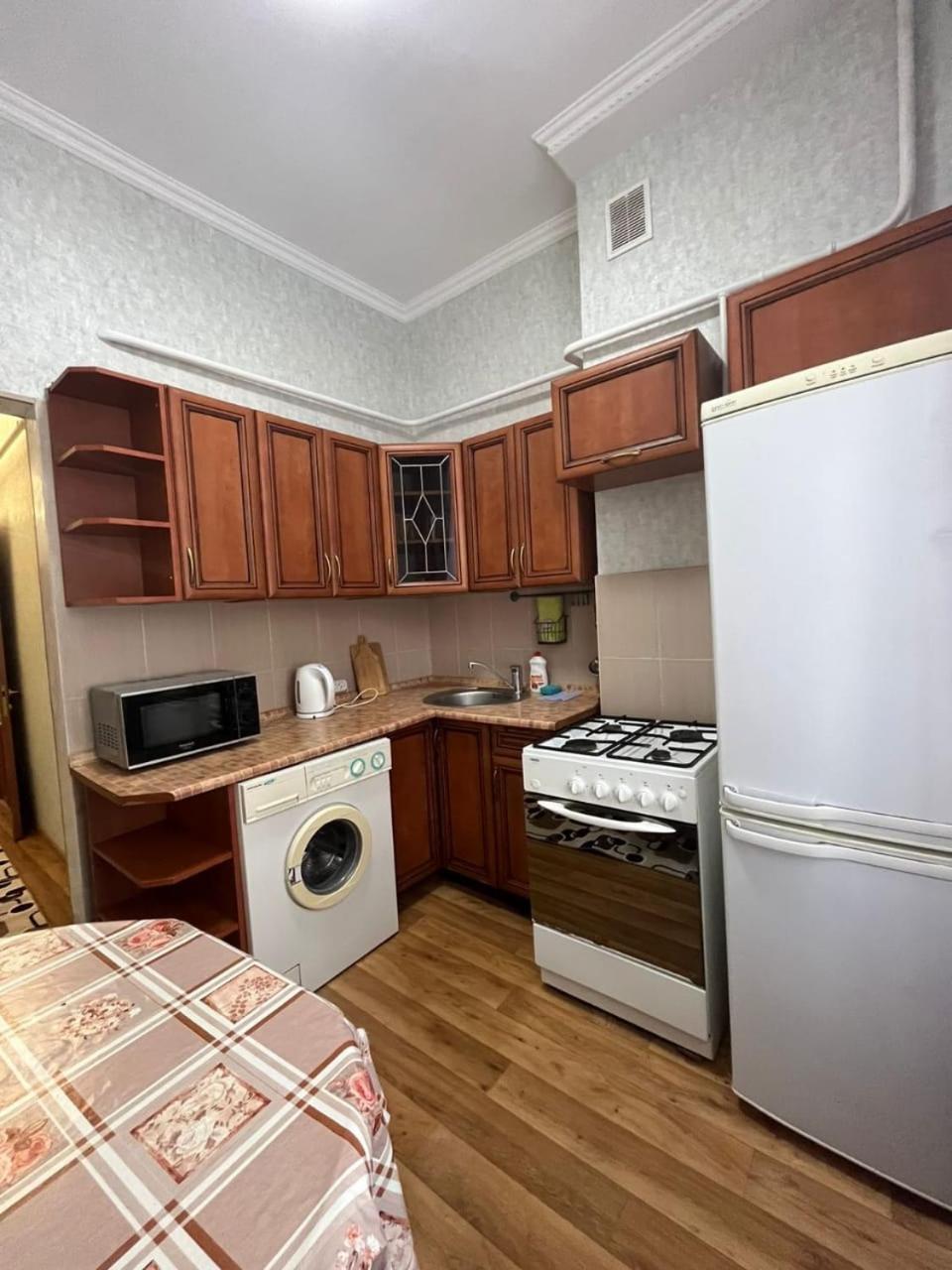 Apartments On Mustafa Ozturk Алма Ата Стая снимка