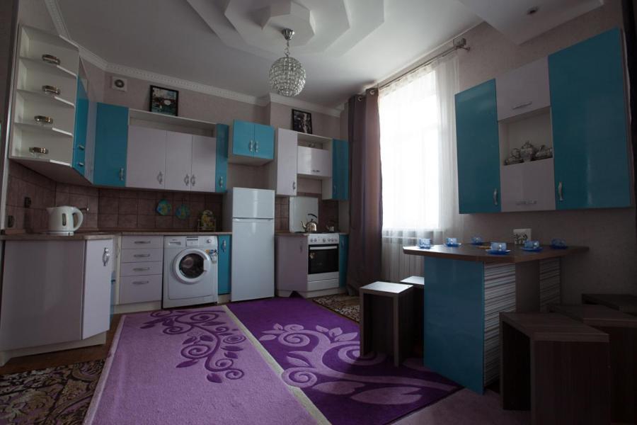 Apartments On Mustafa Ozturk Алма Ата Екстериор снимка