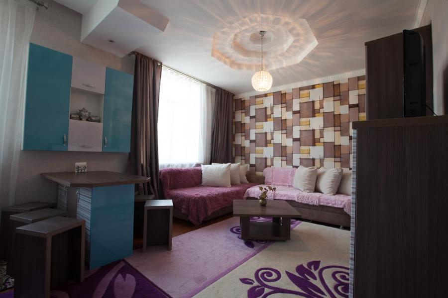 Apartments On Mustafa Ozturk Алма Ата Екстериор снимка
